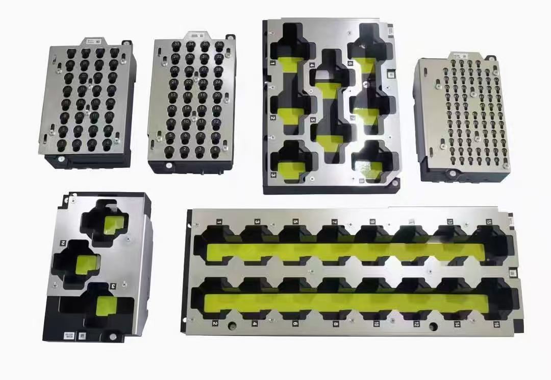 Najnowsze blogi firmy Jak części maszyny SMT pomagają w produkcji miniaturyzowanej elektroniki?